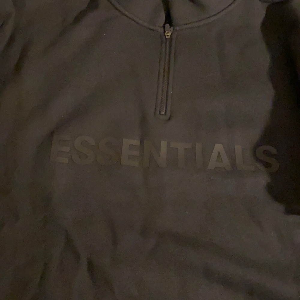 Fog hood less sweater